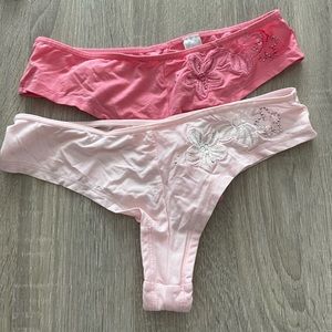 Bundle of 2 La senza thongs